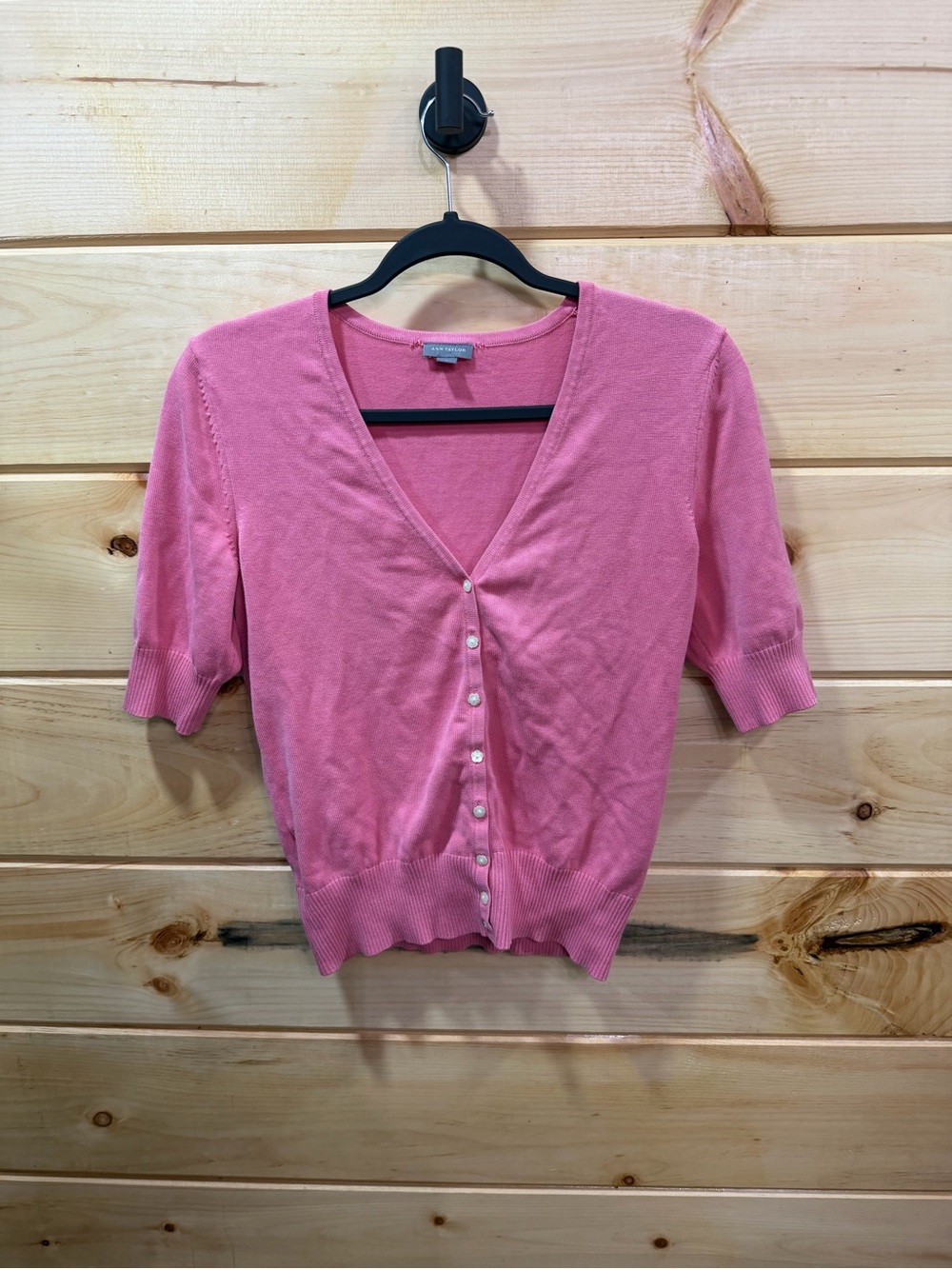 Ann Taylor Pink Short-Sleeve V-Neck Button Cardigan - Medium - NWOT